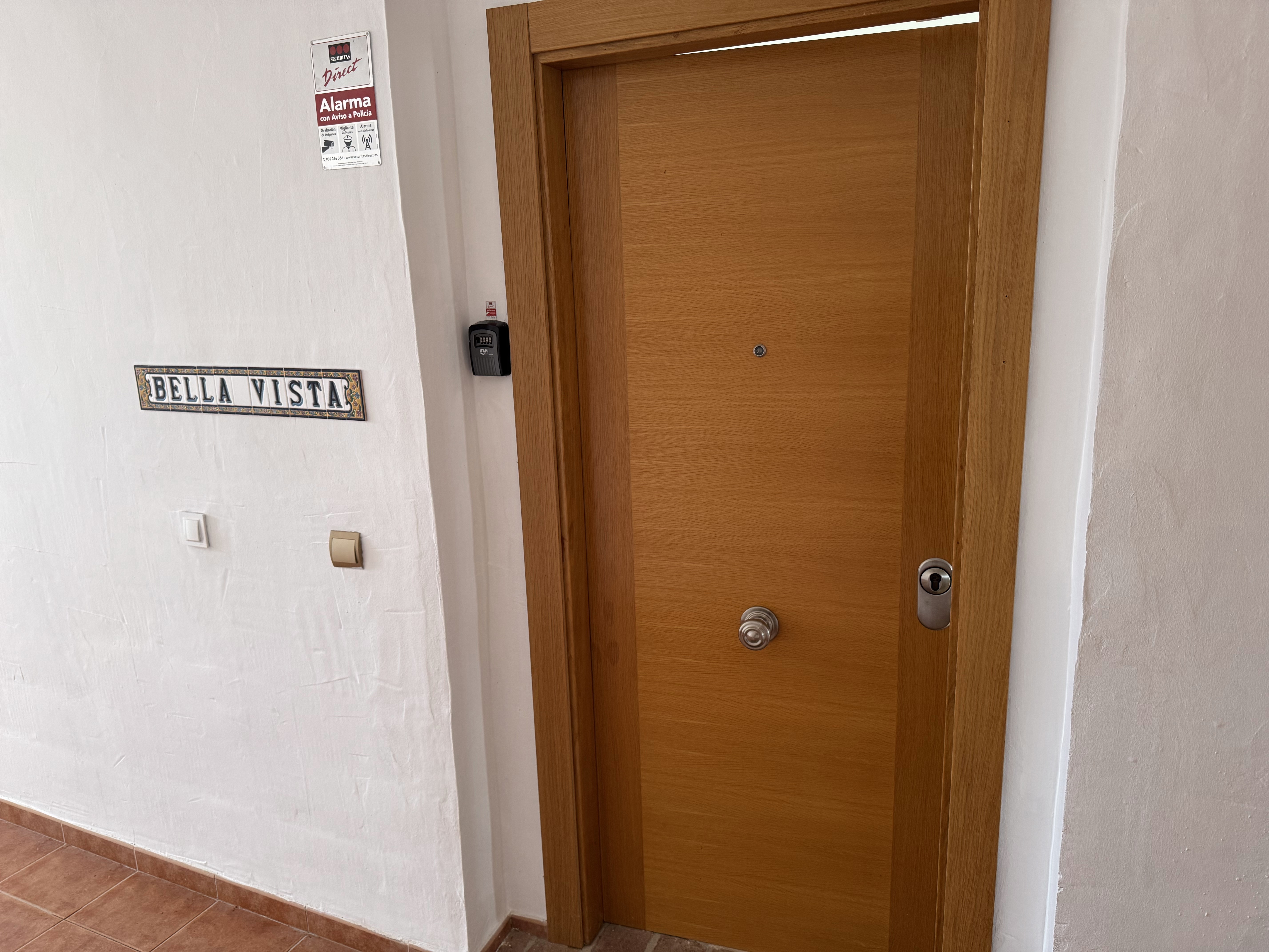 Door2